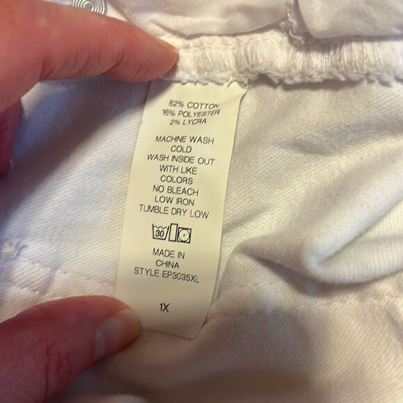 White basic skinny maternity plus jeans - Picture 6 of 7